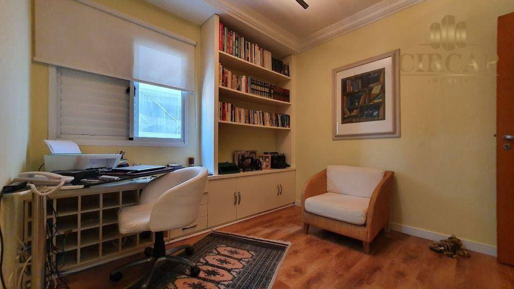 Apartamento à venda com 4 quartos, 189m² - Foto 14