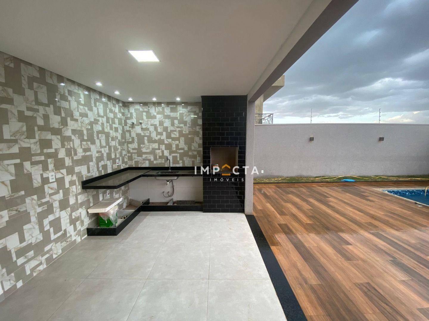 Casa à venda com 4 quartos, 280m² - Foto 4