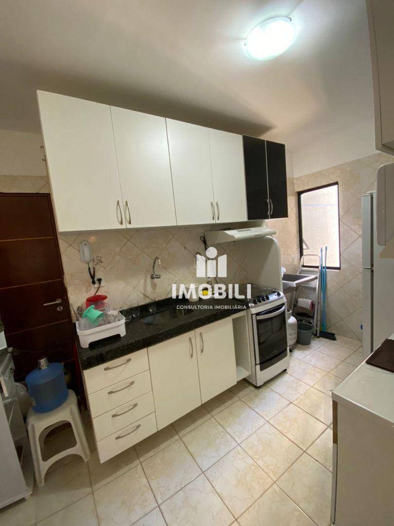 Apartamento à venda com 3 quartos, 76m² - Foto 14