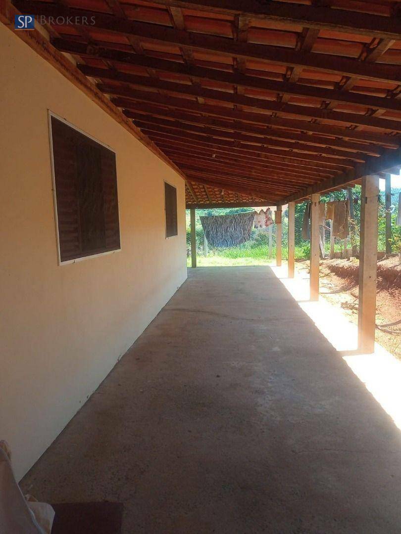 Chácara à venda com 4 quartos, 300m² - Foto 8