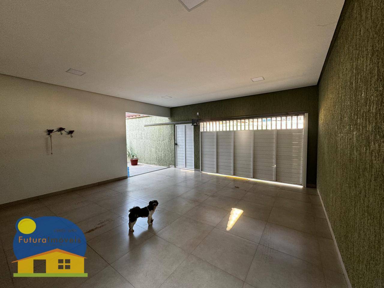 Casa à venda com 3 quartos, 225m² - Foto 4