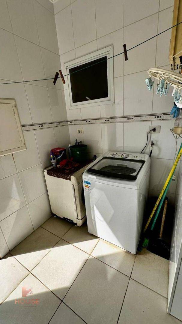 Casa de Condomínio para alugar com 3 quartos, 150m² - Foto 29