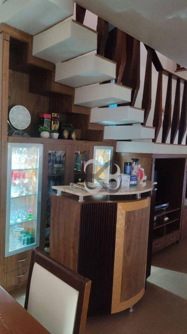 Sobrado à venda com 4 quartos, 341m² - Foto 11