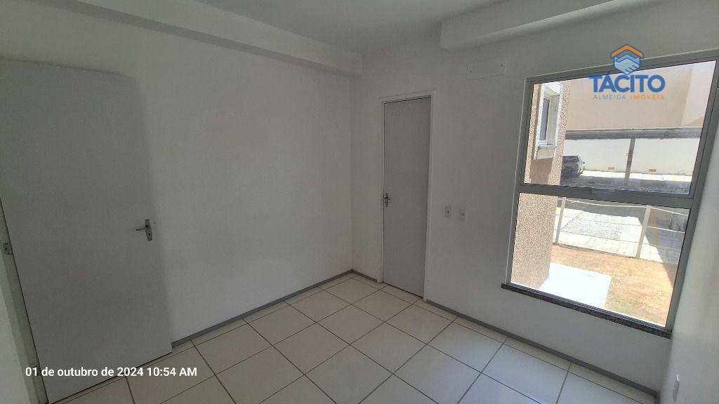 Apartamento à venda com 2 quartos, 43m² - Foto 8