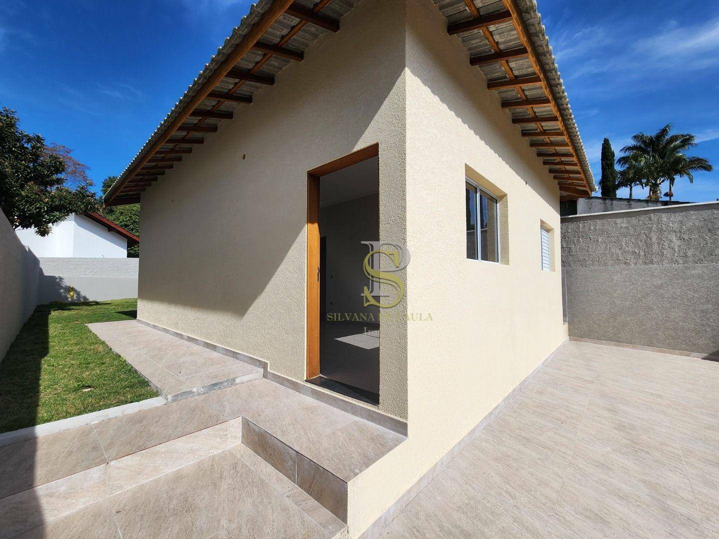 Casa à venda com 4 quartos, 95m² - Foto 4