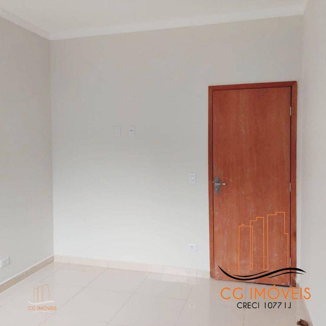 Casa à venda com 2 quartos, 90m² - Foto 4