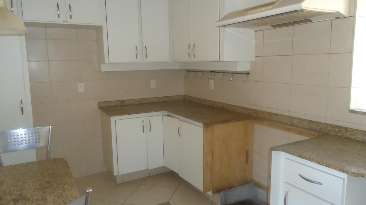 Apartamento à venda com 3 quartos, 150m² - Foto 9