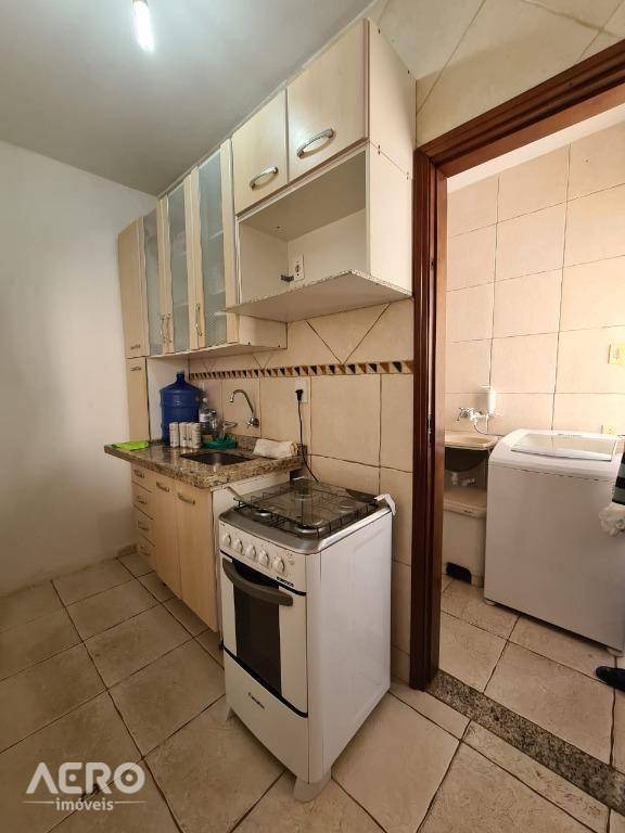 Casa à venda com 3 quartos, 160m² - Foto 14