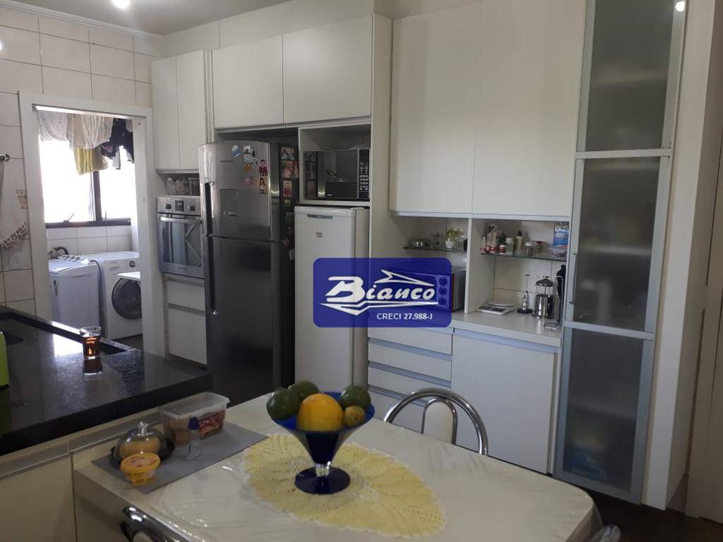 Apartamento à venda com 3 quartos, 176m² - Foto 23
