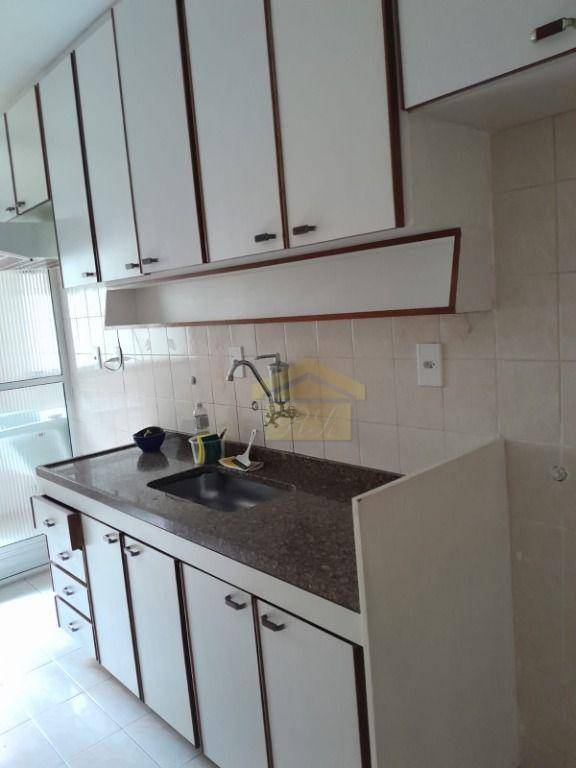 Apartamento à venda com 3 quartos, 97m² - Foto 7