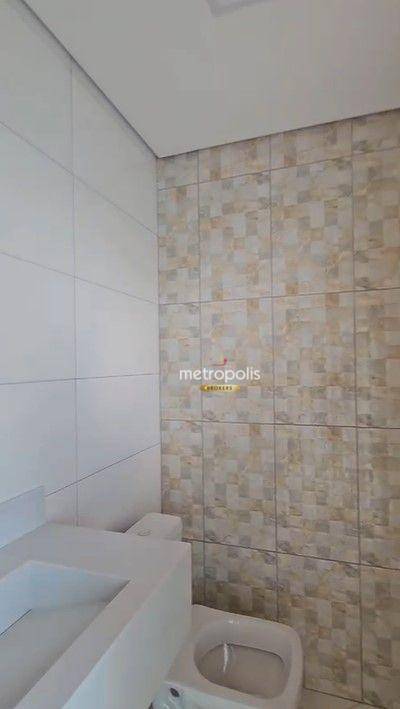 Sobrado à venda com 3 quartos, 210m² - Foto 31