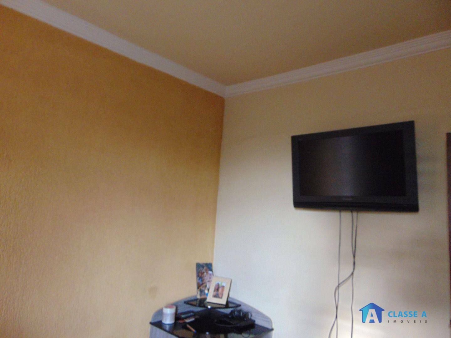 Apartamento à venda com 2 quartos, 75m² - Foto 11