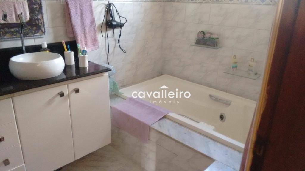 Casa à venda com 3 quartos, 307m² - Foto 31