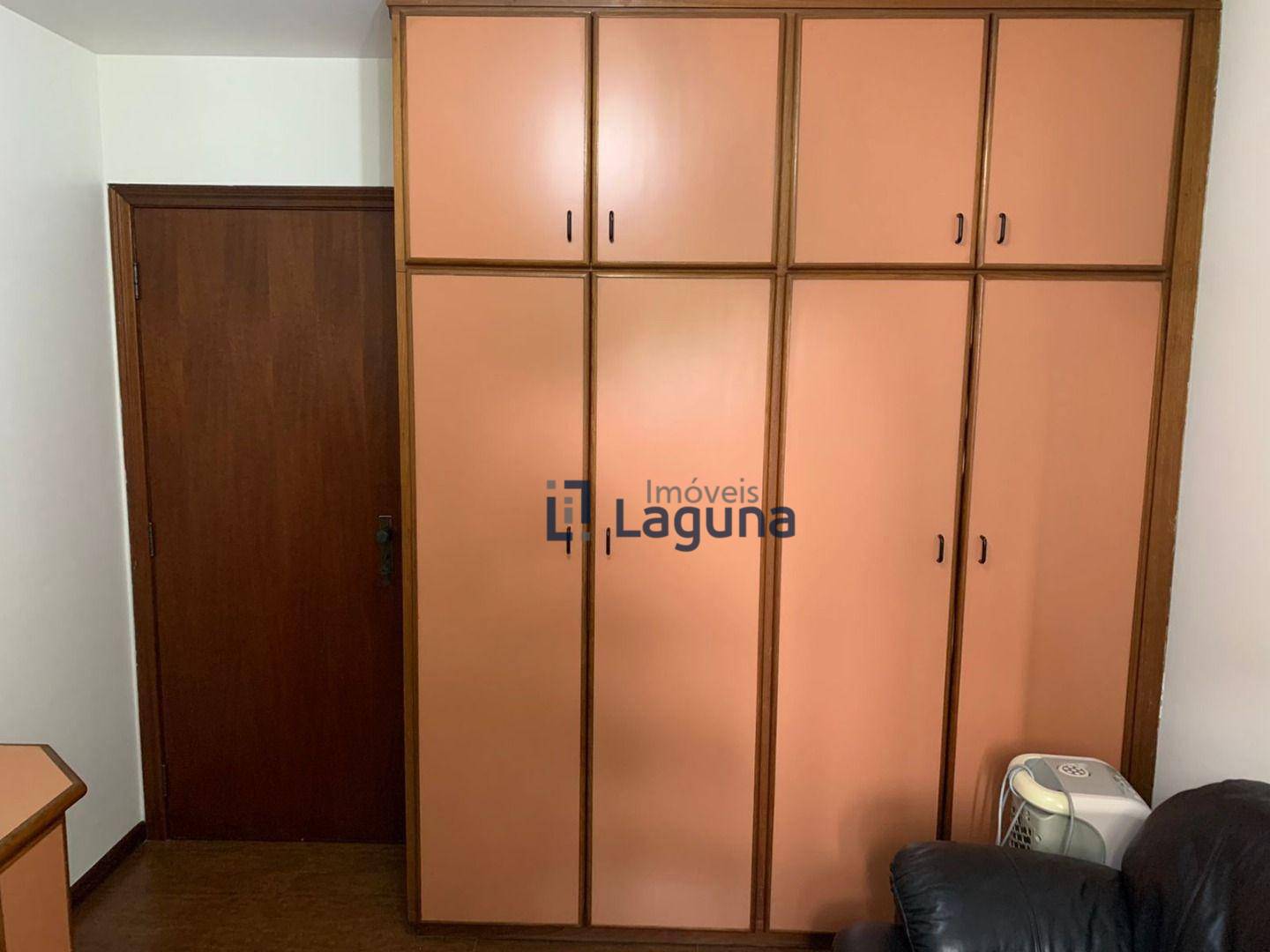 Apartamento à venda com 4 quartos, 136m² - Foto 22