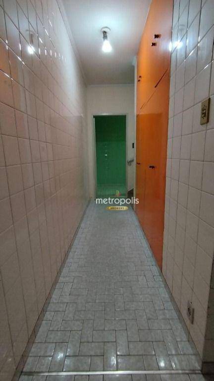 Sobrado à venda com 3 quartos, 235m² - Foto 4