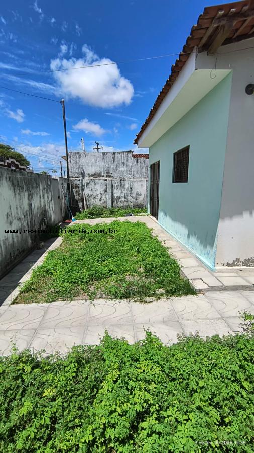 Casa à venda com 2 quartos, 70m² - Foto 14
