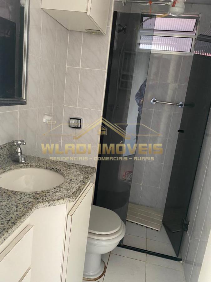 Apartamento à venda com 2 quartos, 65m² - Foto 4