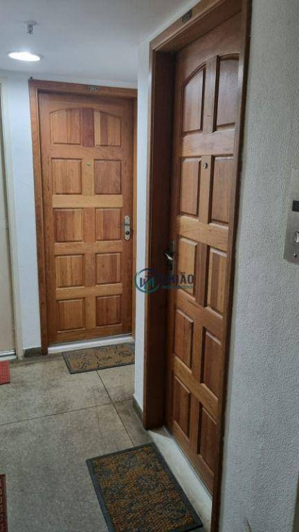 Apartamento à venda com 2 quartos, 71m² - Foto 28