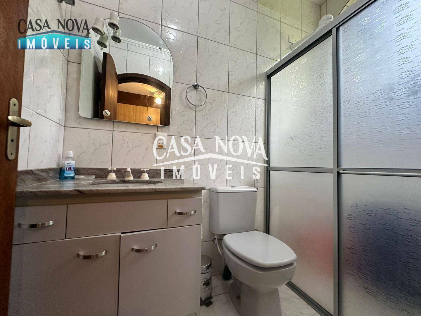 Casa de Condomínio para alugar com 4 quartos, 400m² - Foto 9