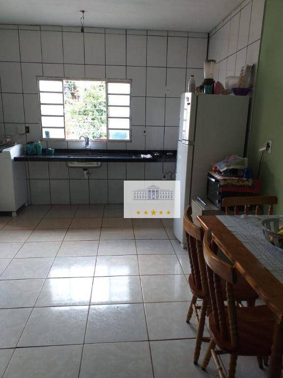 Casa à venda com 2 quartos, 120m² - Foto 6