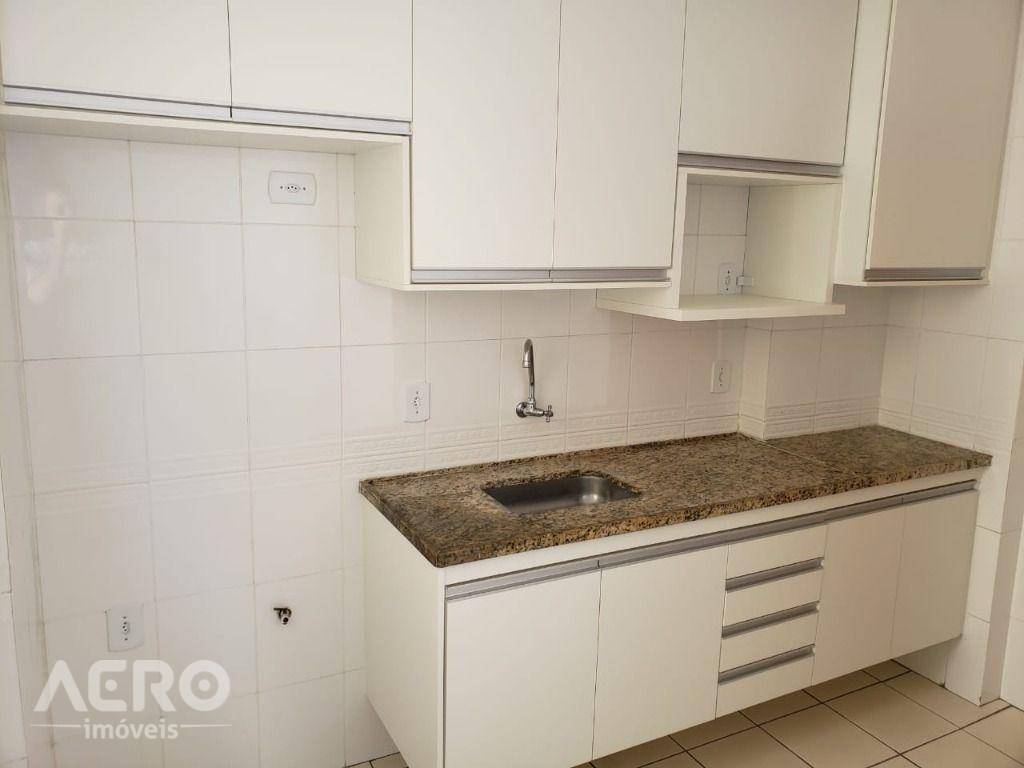 Apartamento à venda com 3 quartos, 76m² - Foto 17