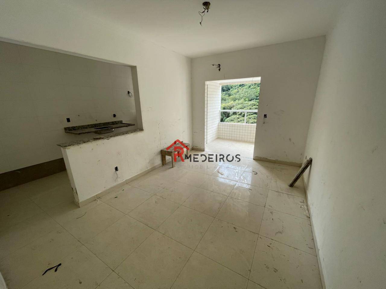 Apartamento à venda com 2 quartos, 62m² - Foto 2