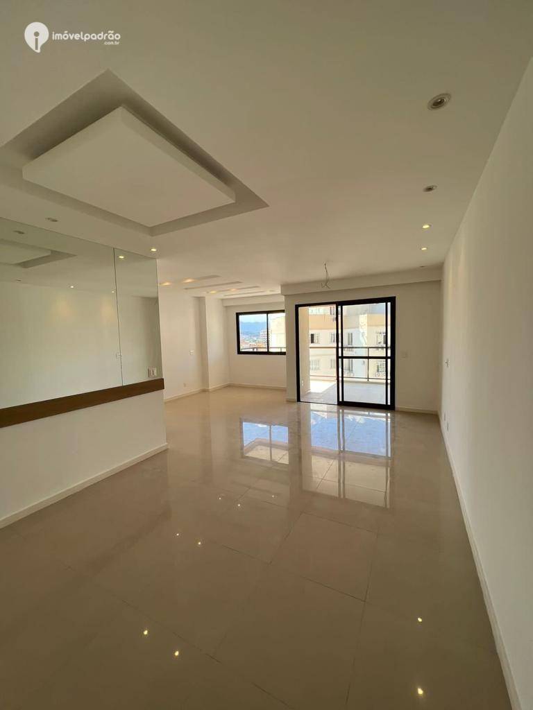 Apartamento à venda com 3 quartos, 115m² - Foto 5