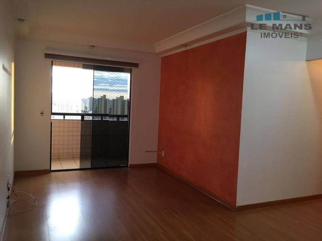 Apartamento à venda com 3 quartos, 97m² - Foto 1