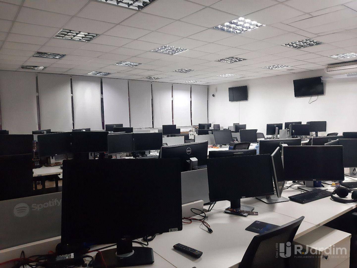 Prédio Inteiro para alugar, 1213m² - Foto 23