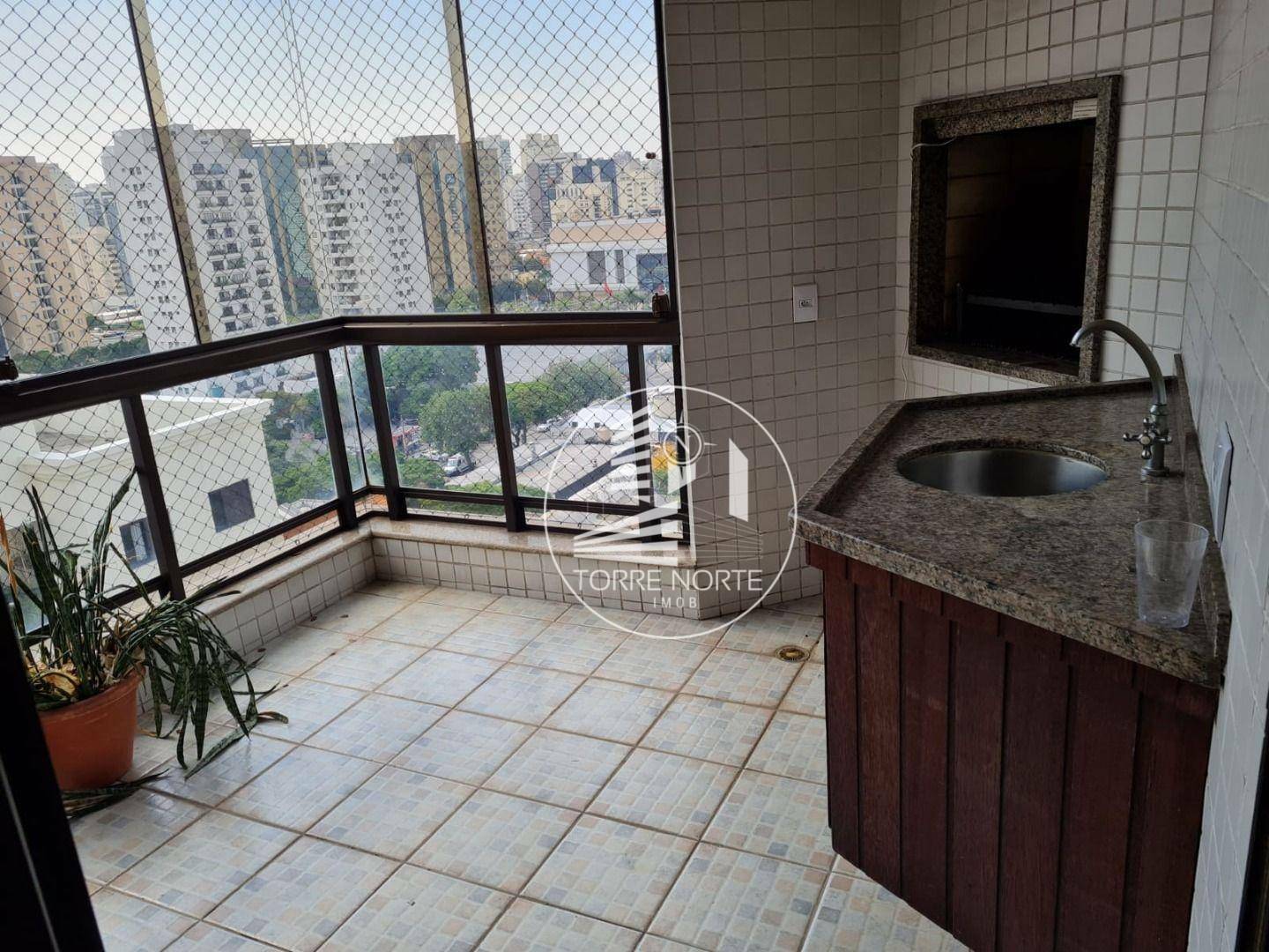 Apartamento à venda com 4 quartos, 220m² - Foto 8