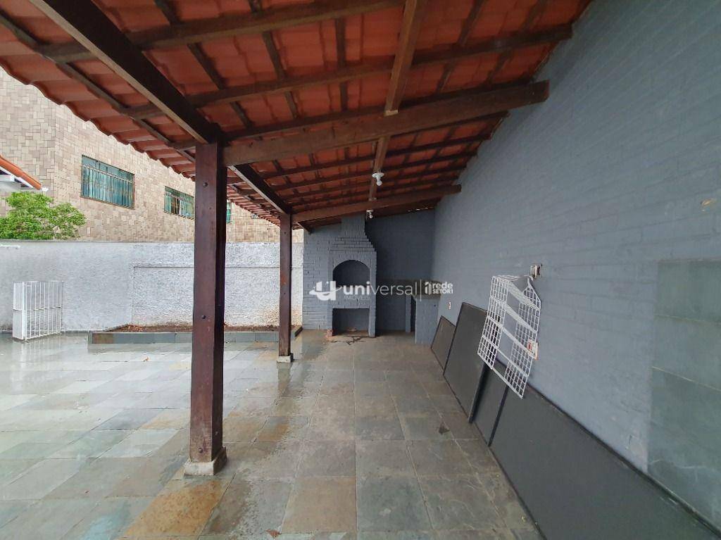 Casa de Condomínio para alugar com 4 quartos, 170m² - Foto 20