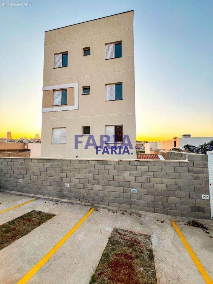 Apartamento à venda com 2 quartos, 47m² - Foto 2