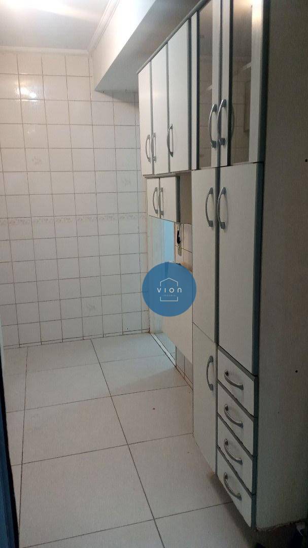 Apartamento à venda com 3 quartos, 70m² - Foto 18