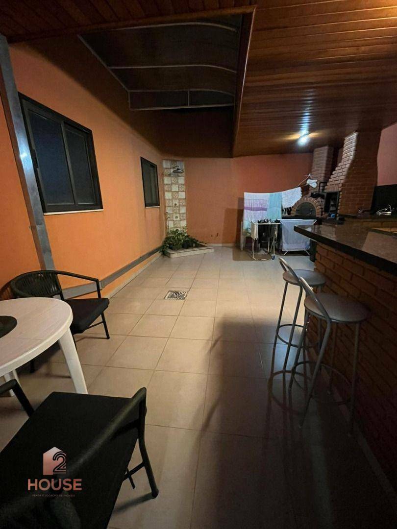 Apartamento à venda com 4 quartos, 150m² - Foto 9