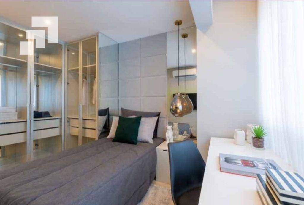 Apartamento à venda com 3 quartos, 144m² - Foto 1