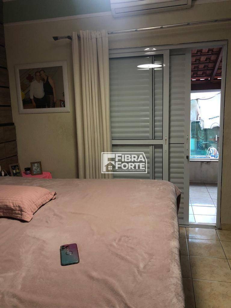 Casa à venda com 3 quartos, 76m² - Foto 13