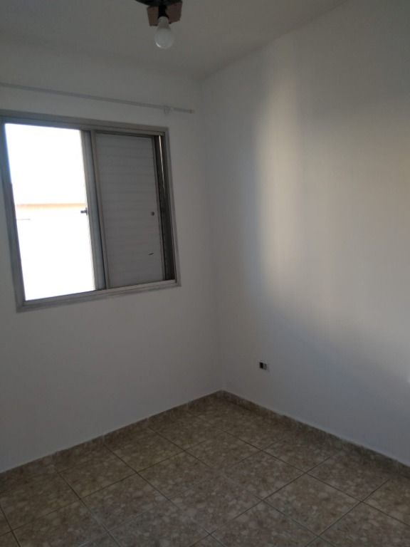 Apartamento à venda com 2 quartos, 55m² - Foto 11