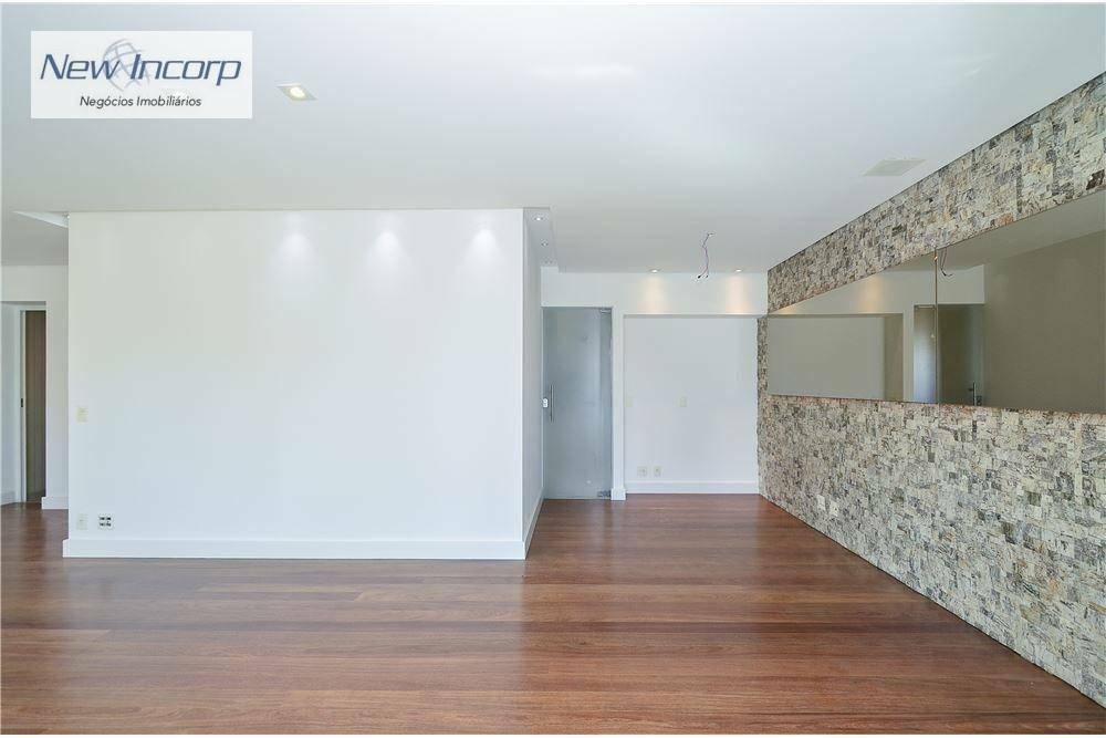 Apartamento à venda com 3 quartos, 147m² - Foto 4