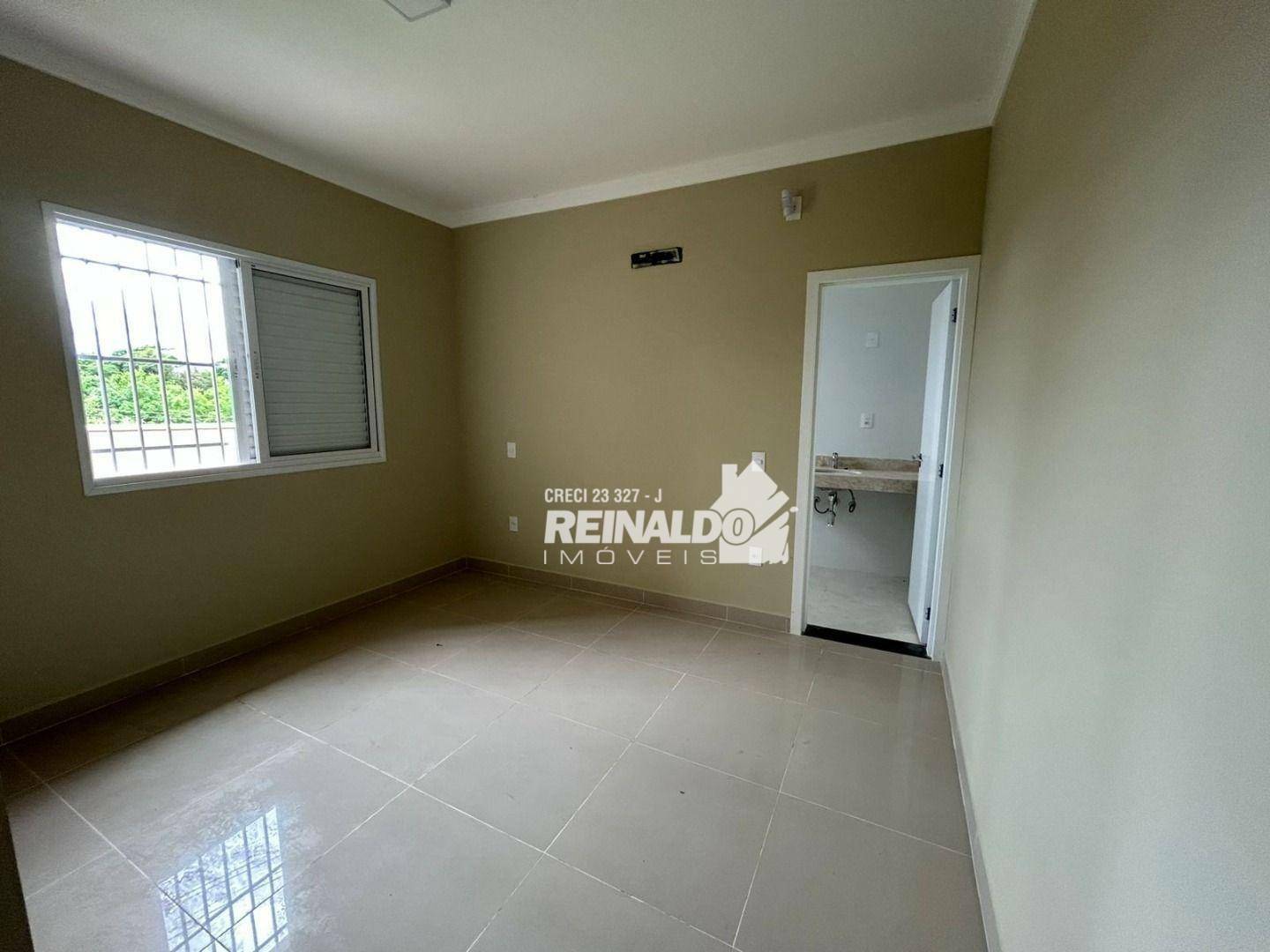 Casa à venda e aluguel com 3 quartos, 130m² - Foto 9