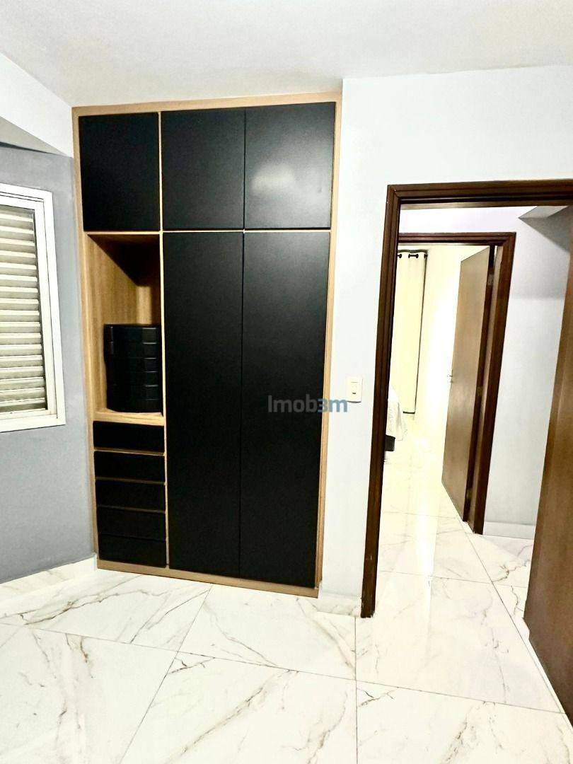 Apartamento à venda com 3 quartos, 230m² - Foto 7