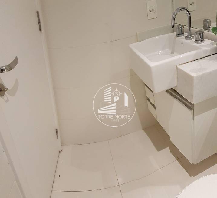 Apartamento à venda com 3 quartos, 74m² - Foto 18