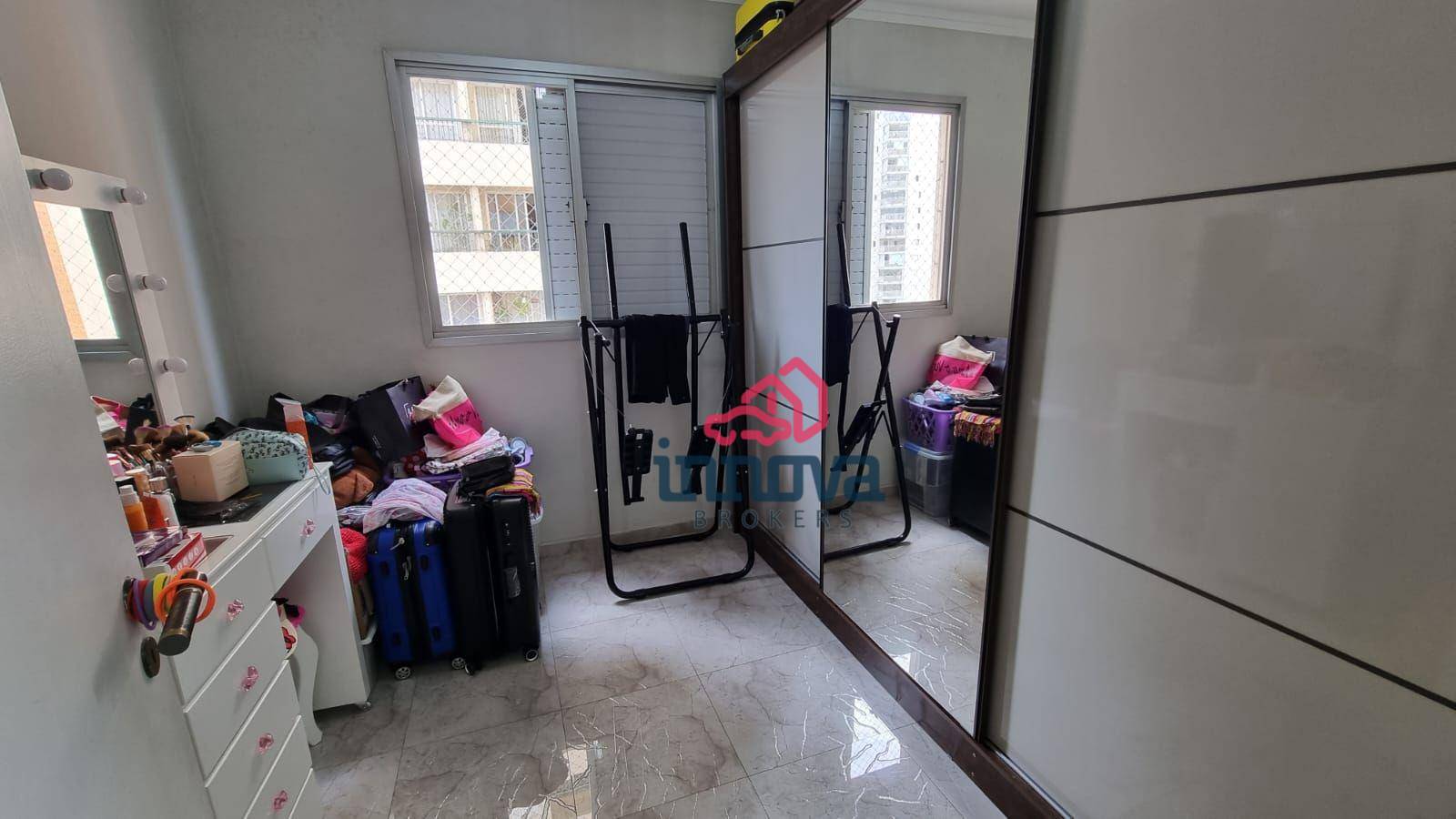 Apartamento à venda com 3 quartos, 68m² - Foto 4