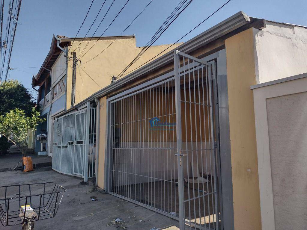 Casa à venda com 2 quartos, 100m² - Foto 2