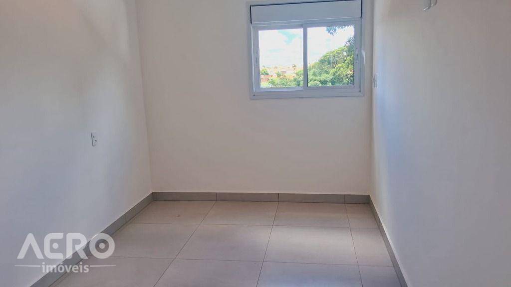 Apartamento à venda com 2 quartos, 64m² - Foto 22