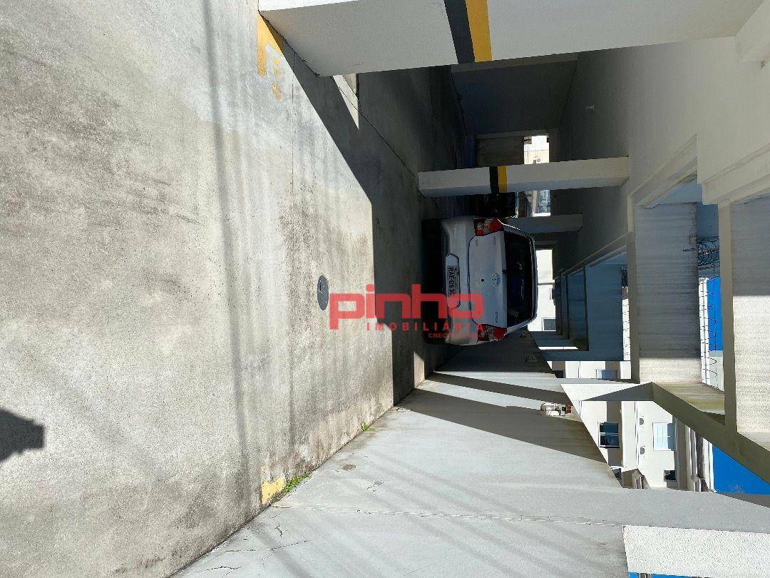 Apartamento à venda com 2 quartos, 68m² - Foto 31