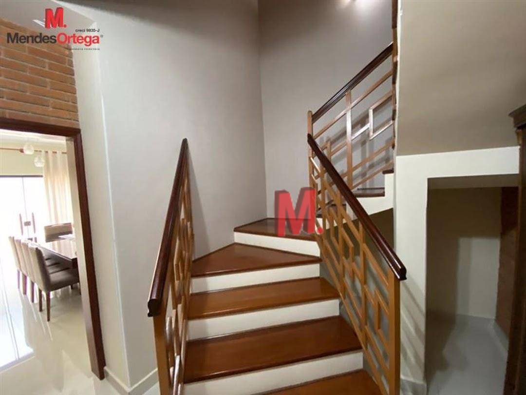 Casa à venda com 3 quartos, 273m² - Foto 8