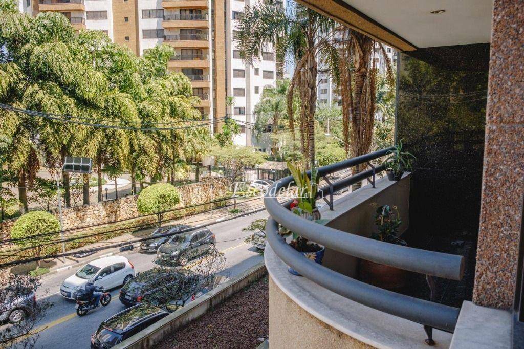 Apartamento à venda com 4 quartos, 135m² - Foto 1