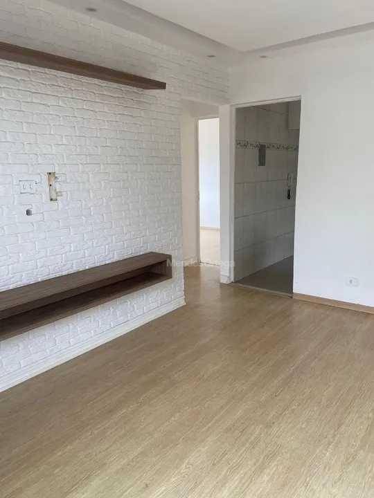 Apartamento à venda com 2 quartos, 62m² - Foto 2