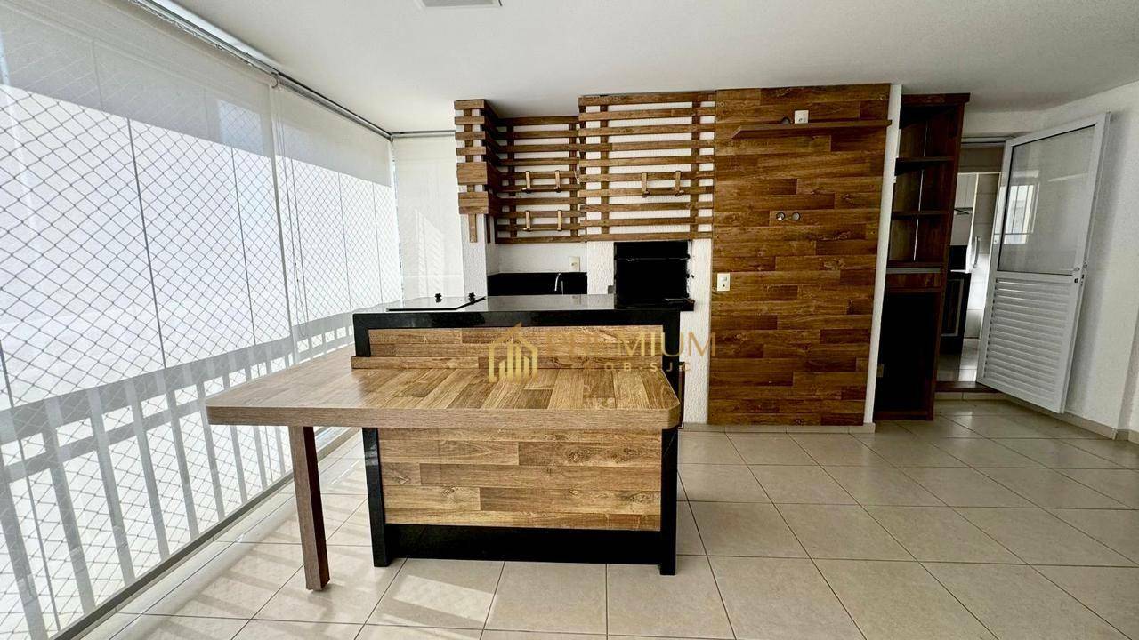 Apartamento à venda com 3 quartos, 125m² - Foto 1