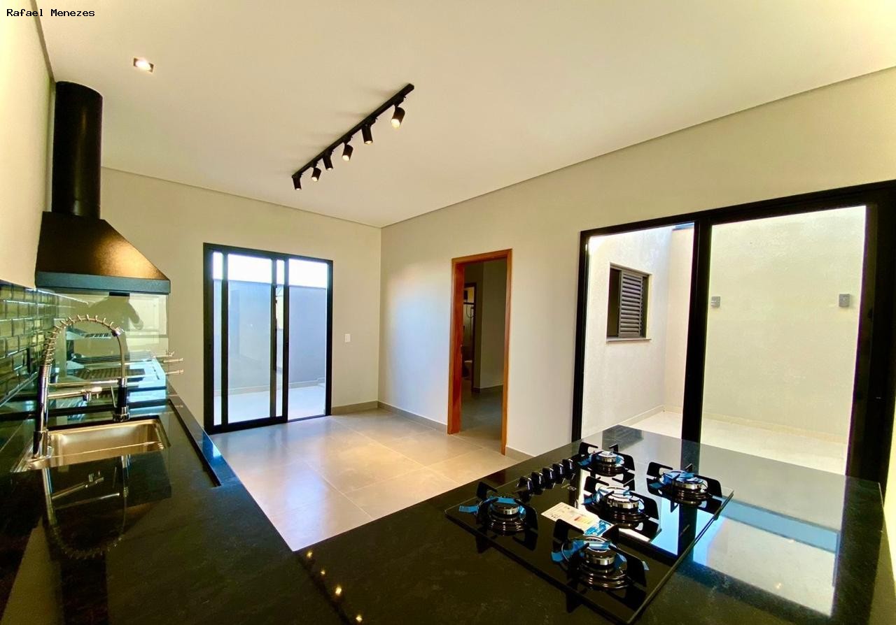 Casa à venda com 3 quartos, 93m² - Foto 10